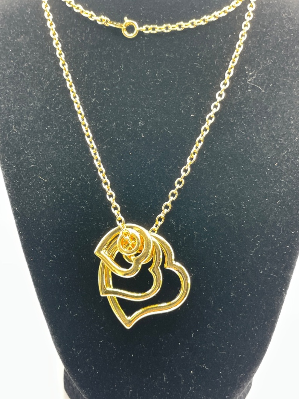 Vintage Avon Triple Open Heart Pendant Gold Tone Necklace